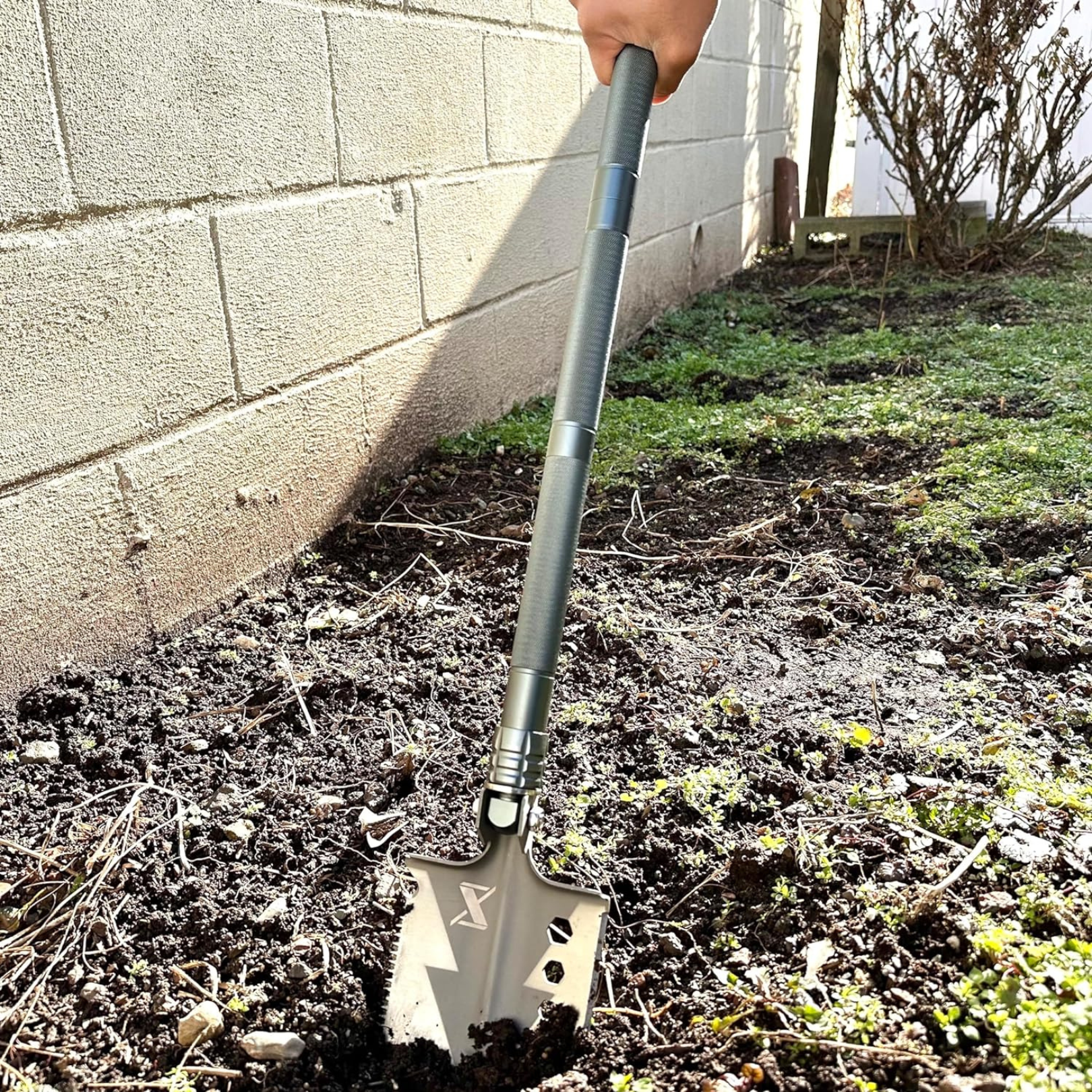 Military Grade Shovel - 13 in 1