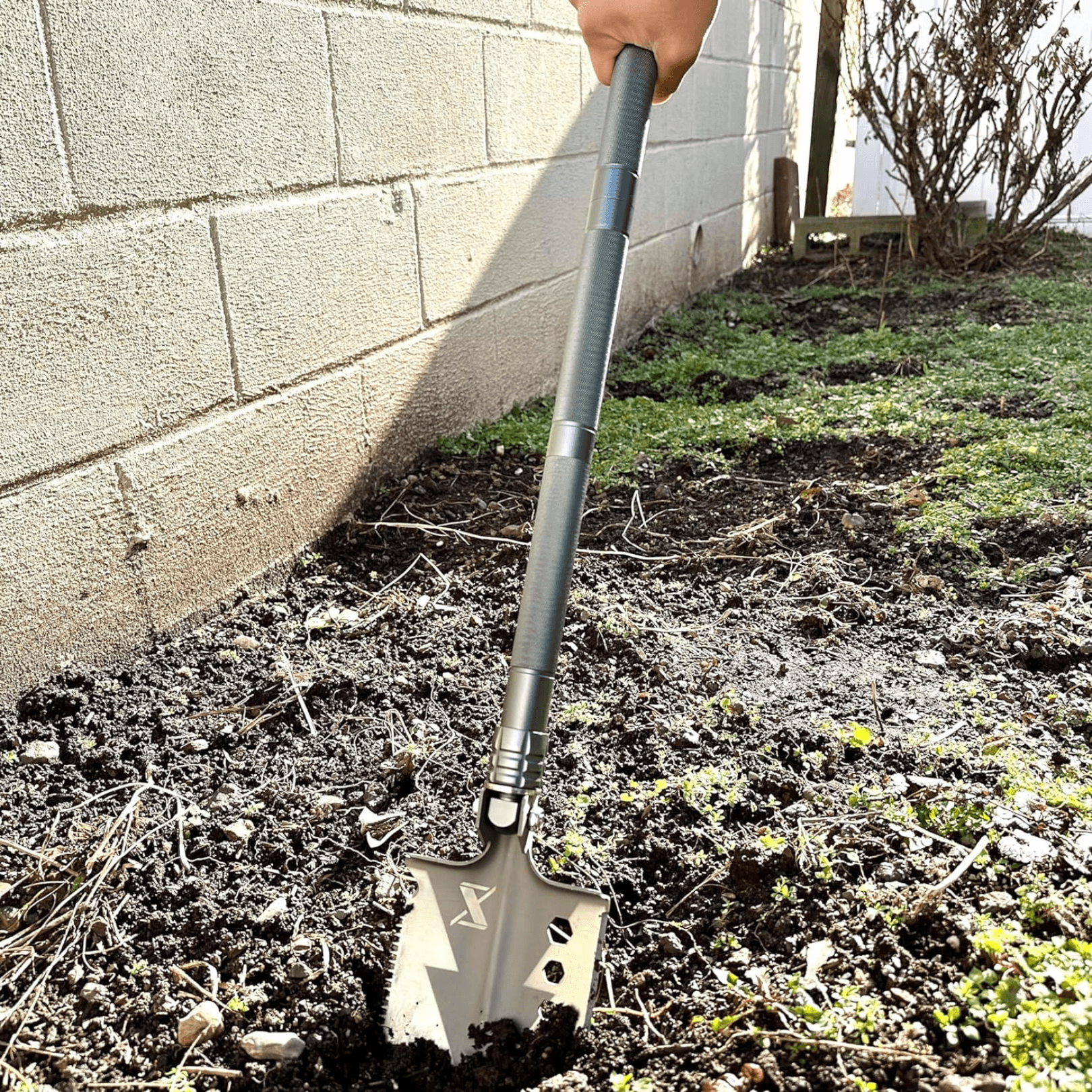 Military Grade Shovel - 13 in 1 - SmartstickX